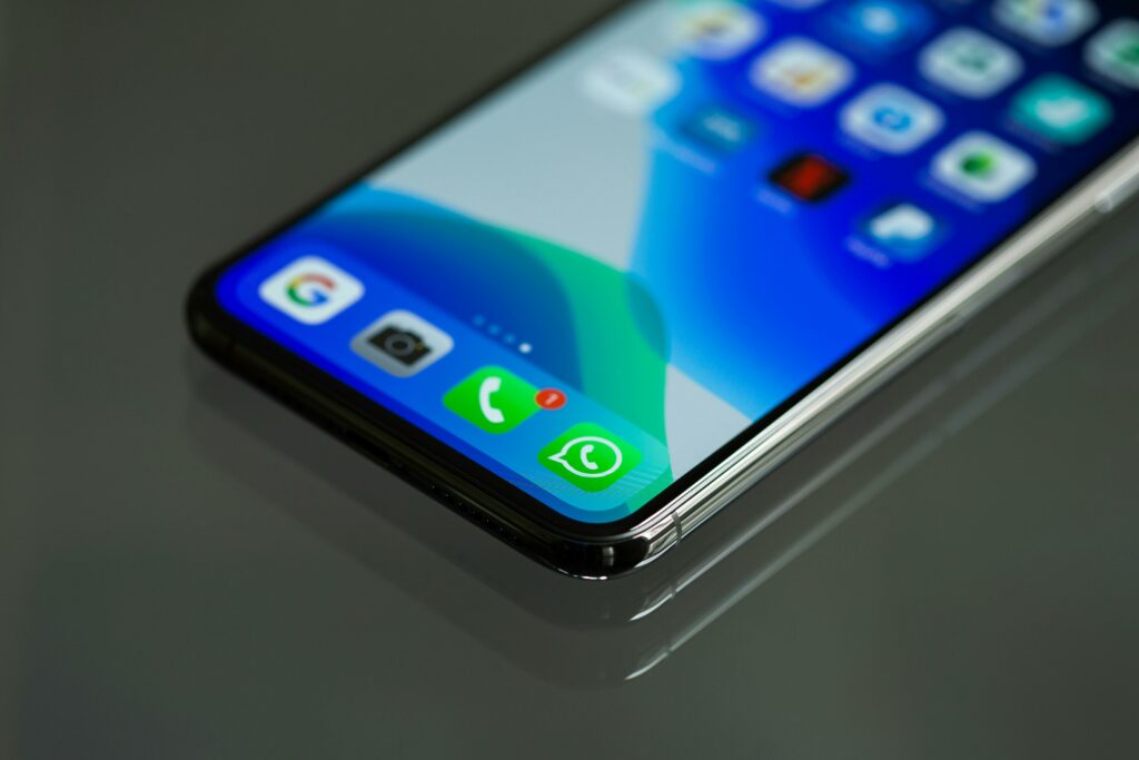 Cara Membuat dan Memaksimalkan Personalisasi Pesan WhatsApp untuk Customer Anda 2 pexels photo 3571094 - Cara Membuat dan Memaksimalkan Personalisasi Pesan WhatsApp untuk Customer Anda - 1