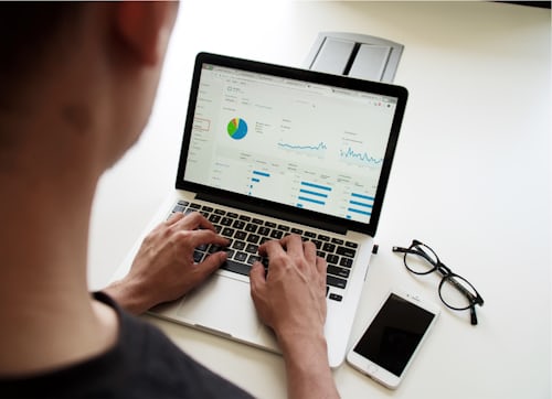 Cerdas Optimalisasi dan Menganalisis Kampanye Email Marketing Bisnis F&B Anda 2 photo 1542744173 05336fcc7ad4 - Cerdas Optimalisasi dan Menganalisis Kampanye Email Marketing Bisnis F&B Anda - 1