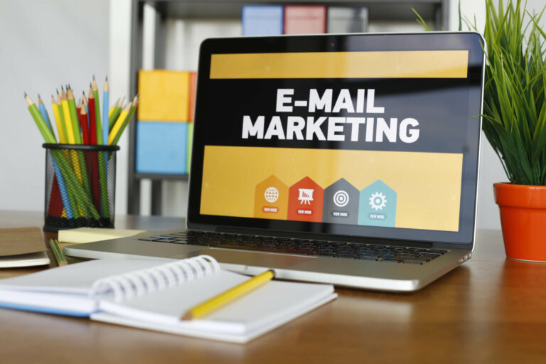Otomatisasi Email