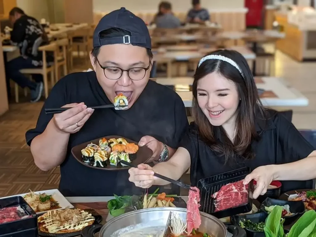 Kolaborasi Food Influencer: Peran dan Pengaruhnya dalam Promosi Tren Baru di Dunia F&B 8 051900800 1664938092 2 c5b907feea - Kolaborasi Food Influencer: Peran dan Pengaruhnya dalam Promosi Tren Baru di Dunia F&B - 7